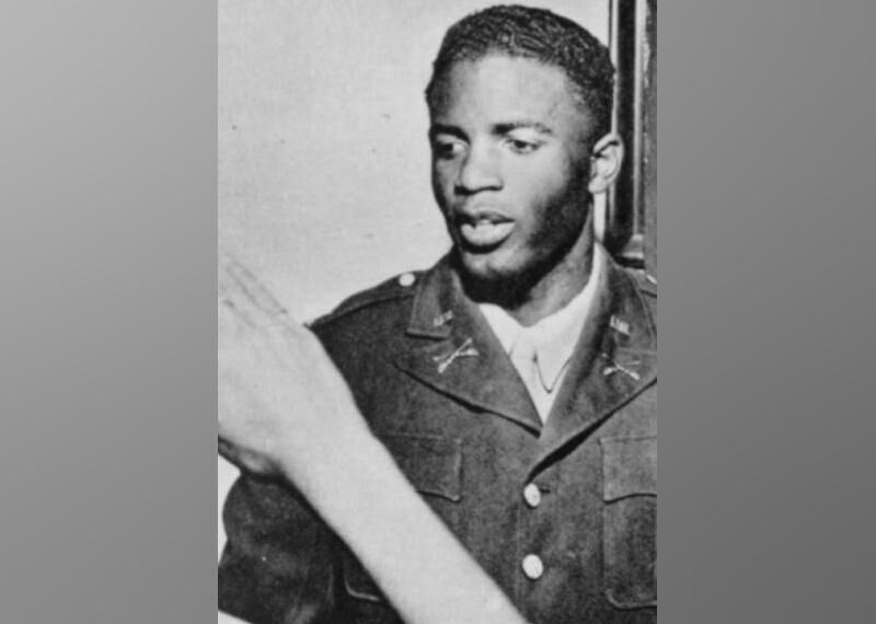 1942: World War II threatens Negro Leagues